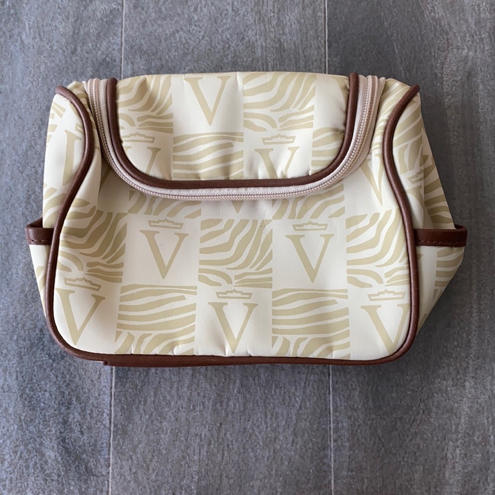 Guinot large cosmetic bag